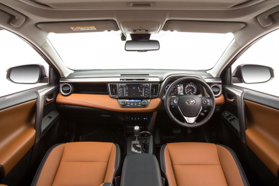 Торпедо Toyota RAV4 2015 года  (AU) (фото 7 из 22)